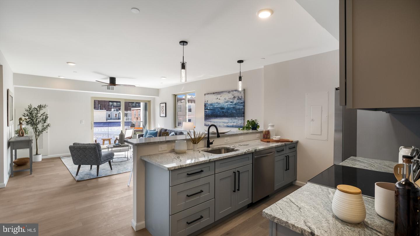 1825 Callowhill St #508 Property Photo 4