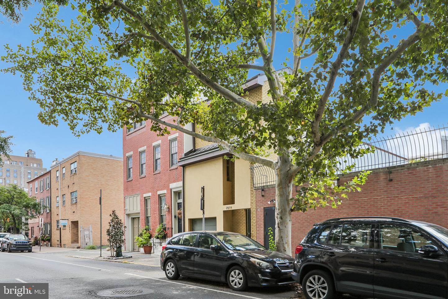 2014 Lombard St Property Photo 2