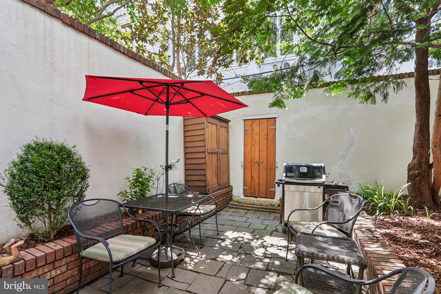 2014 Lombard St Property Photo 17