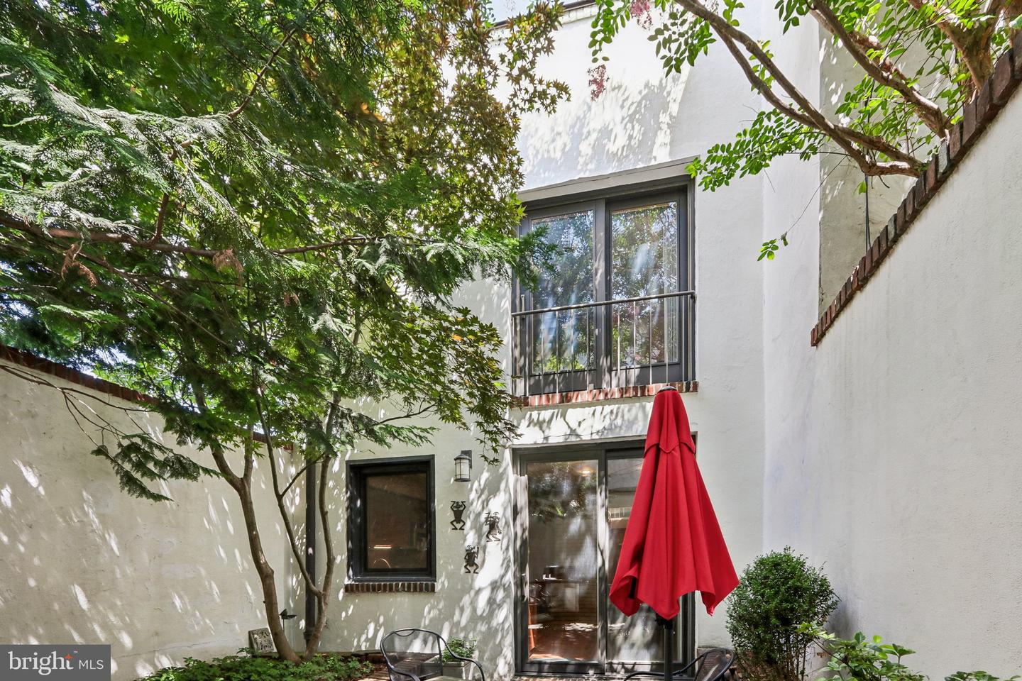 2014 Lombard St Property Photo 19