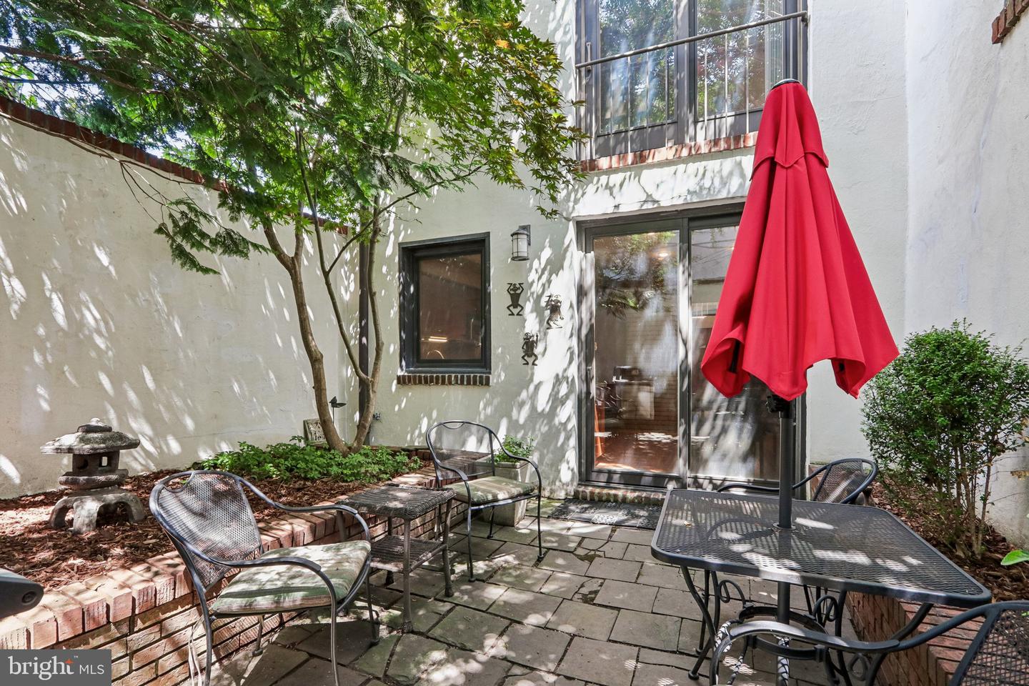 2014 Lombard St Property Photo 20