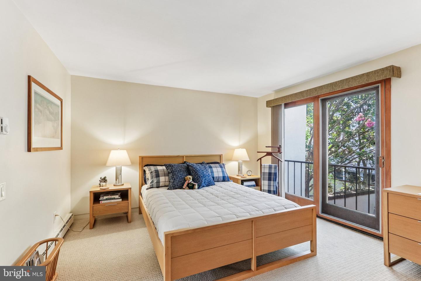 2014 Lombard St Property Photo 25
