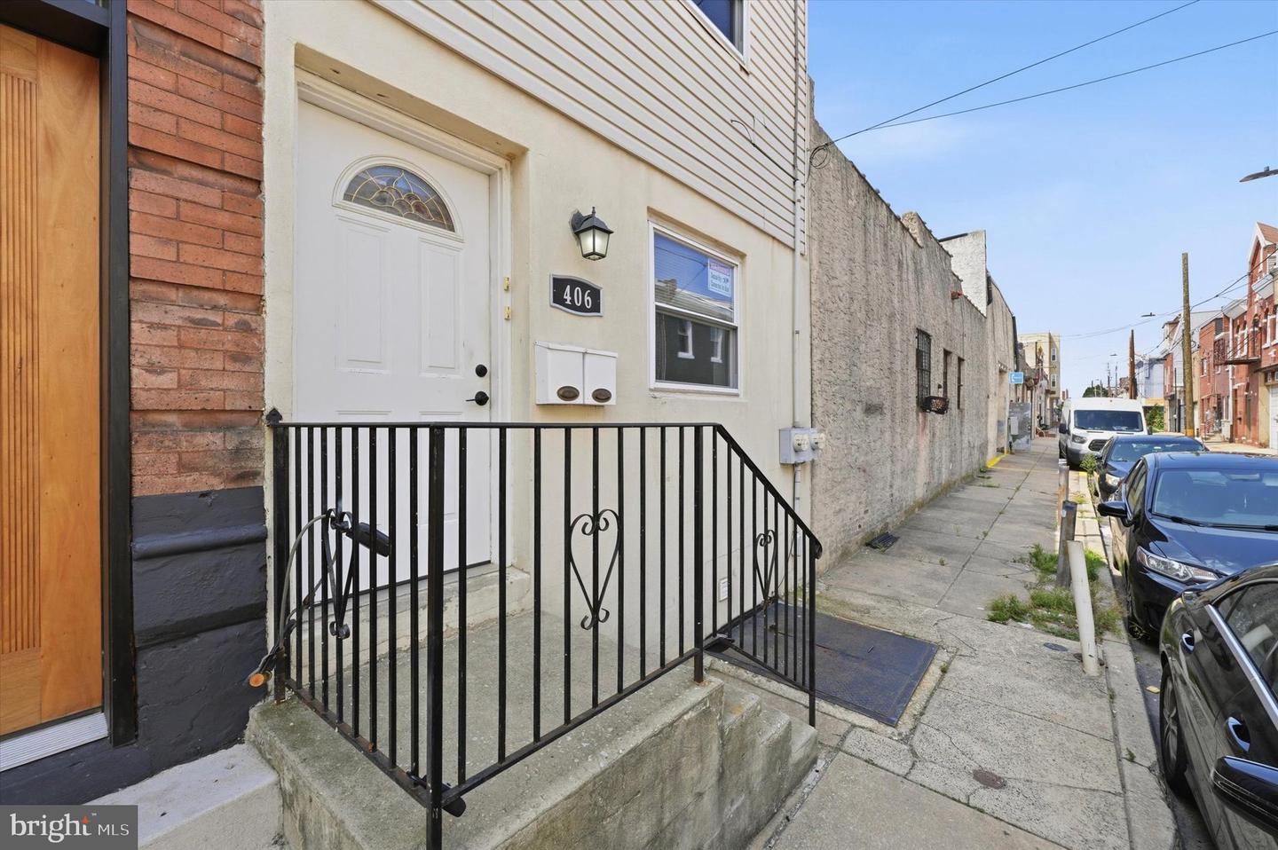 406 Pierce St Property Photo 2