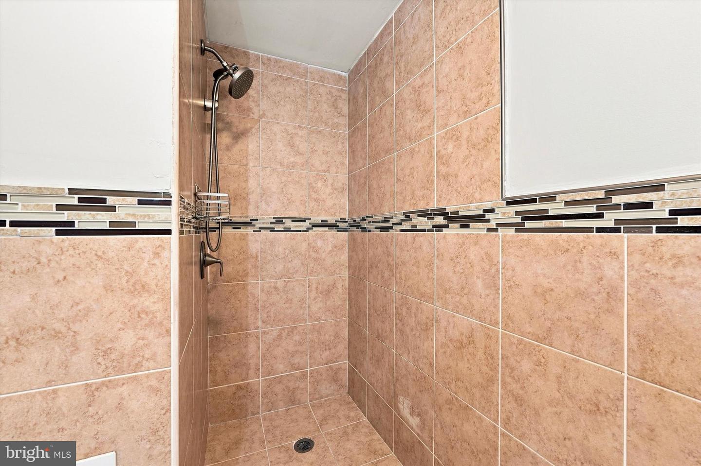 406 Pierce St Property Photo 8