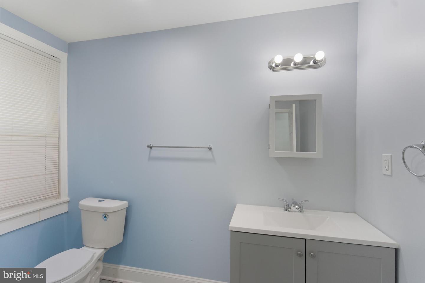 2625 Braddock St Property Photo 6