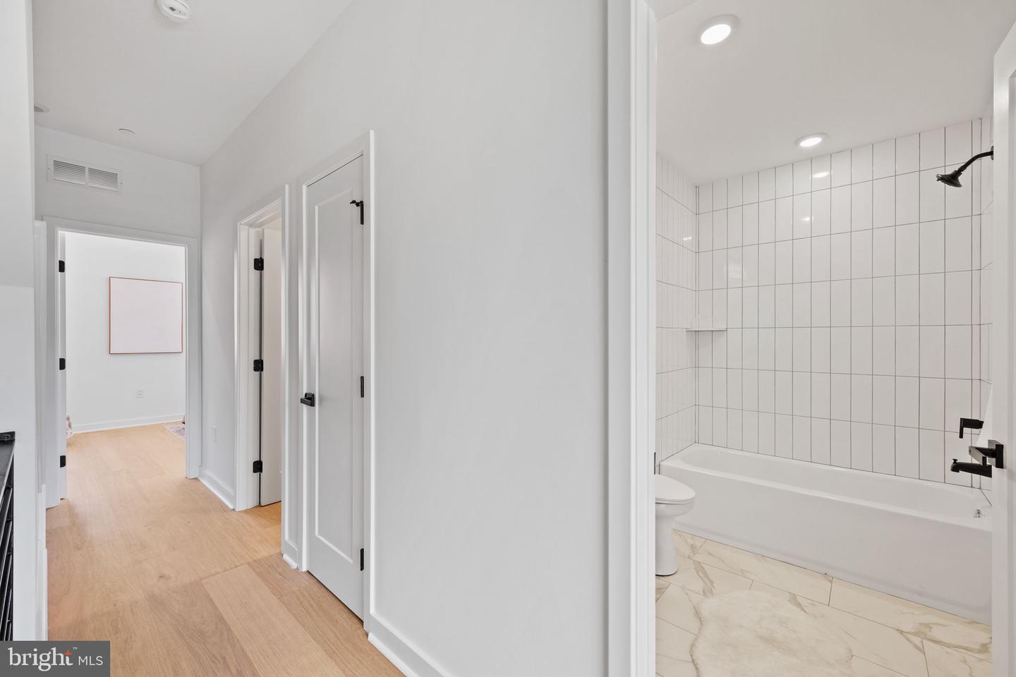 2114 E Rush St Property Photo 18
