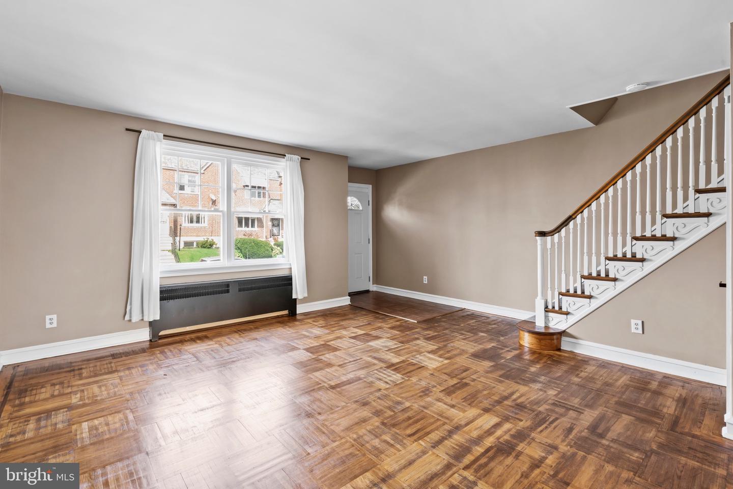 7538 Rugby St Property Photo 6