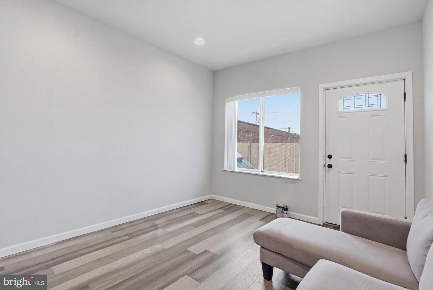 2562 E Auburn St Property Photo 14