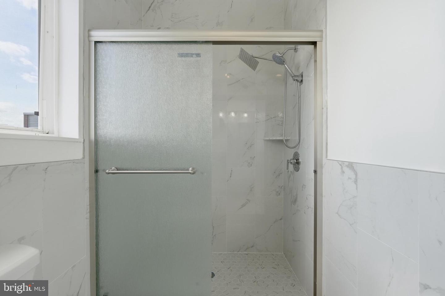 2562 E Auburn St Property Photo 24