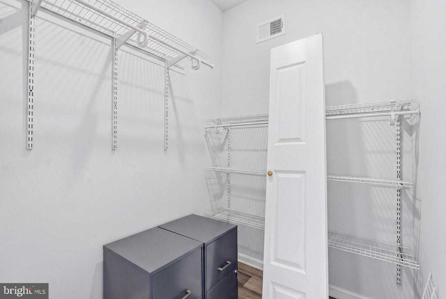 2562 E Auburn St Property Photo 26