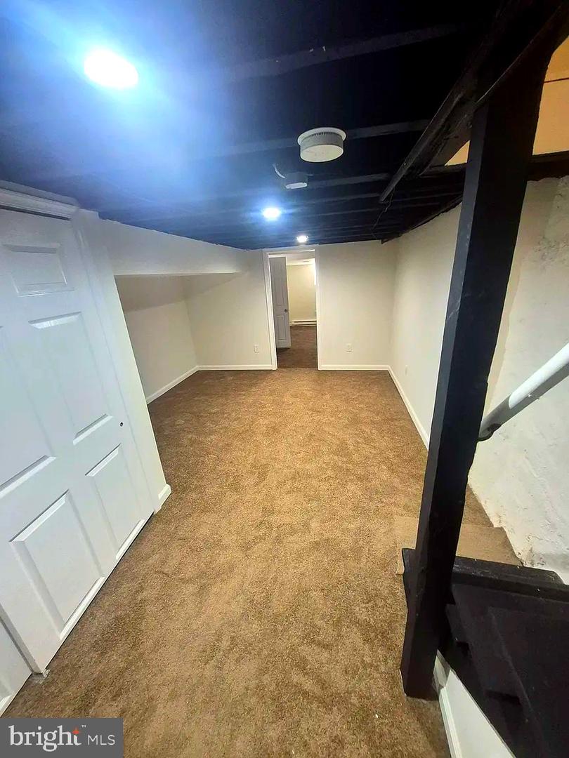 6010 N Lambert St Property Photo 21