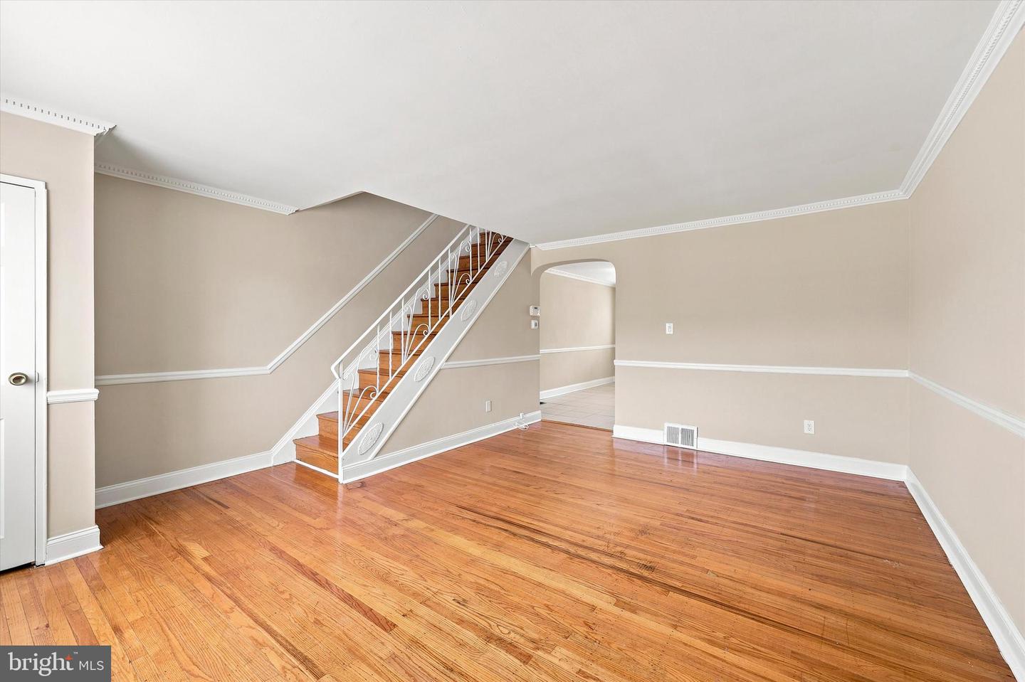 8766 Ditman St Property Photo 2