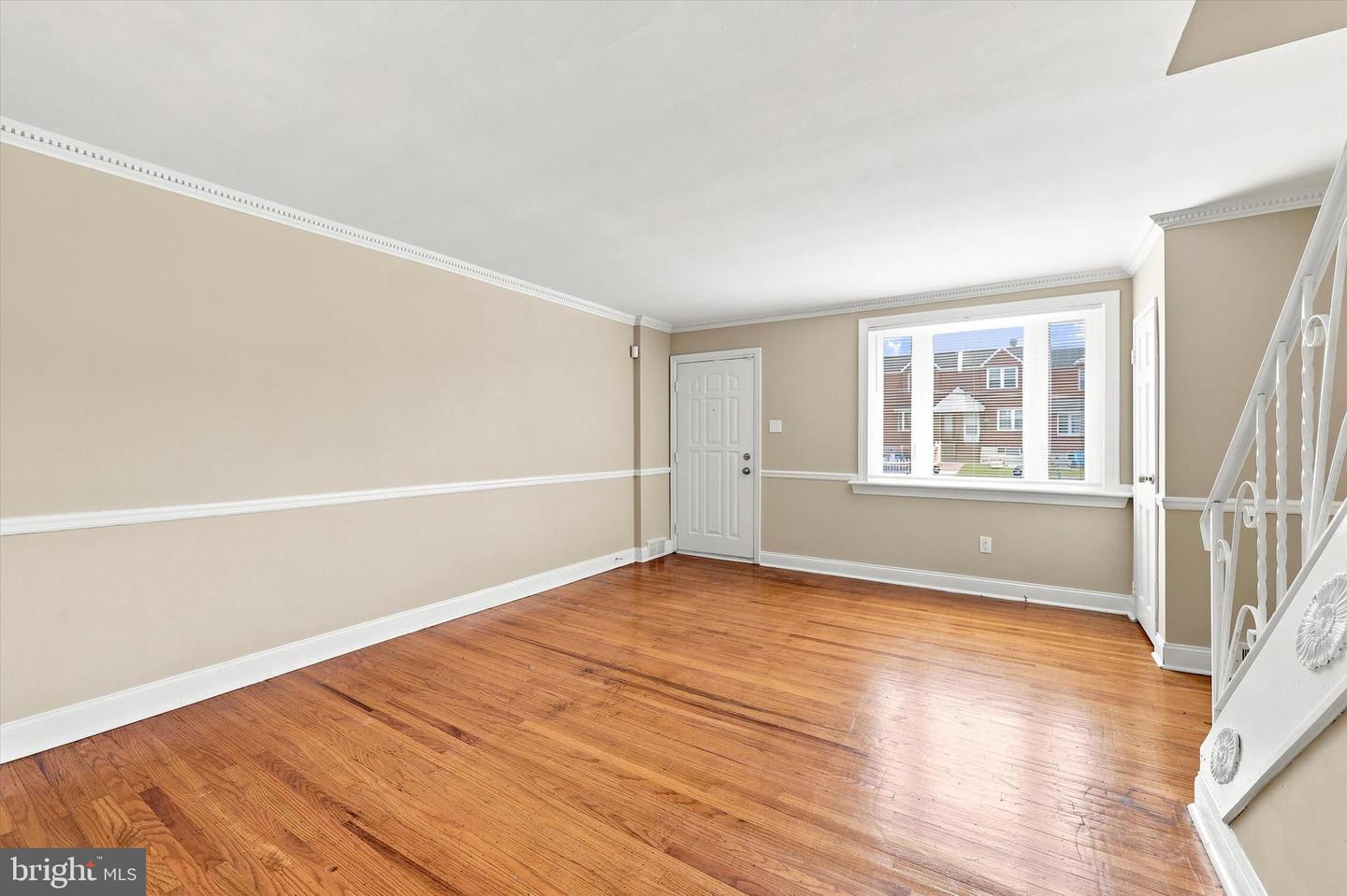 8766 Ditman St Property Photo 4
