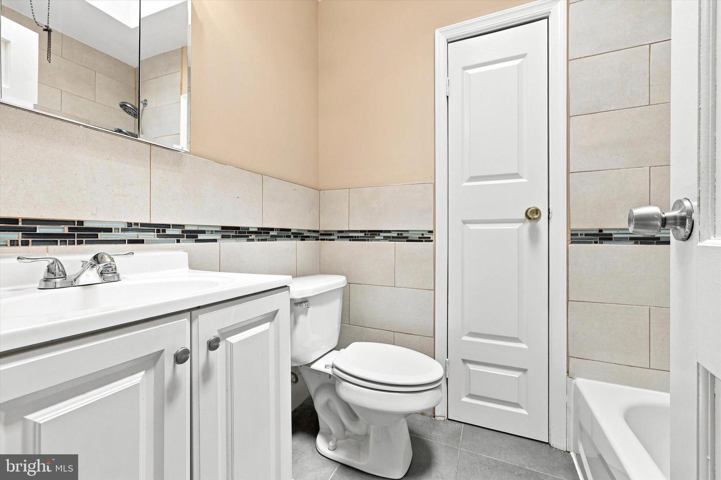 8766 Ditman St Property Photo 13