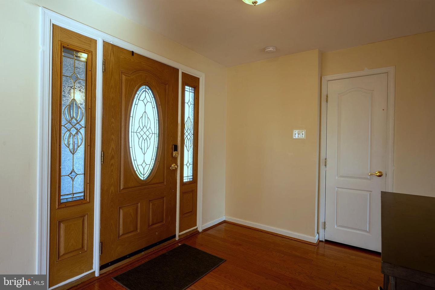 9712 Walley Ave Property Photo 6