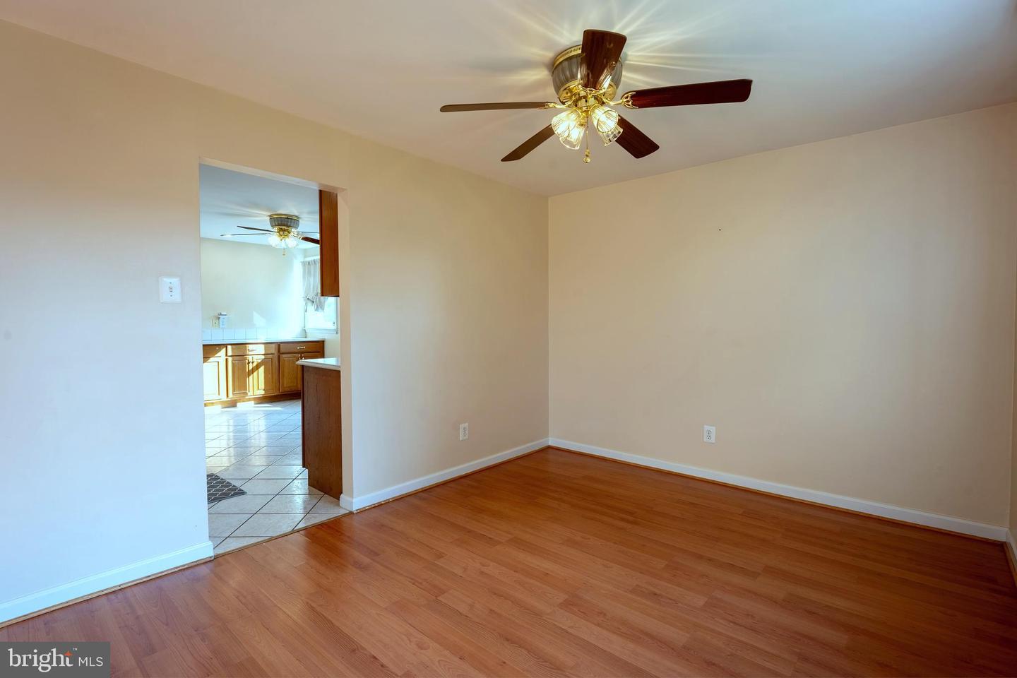 9712 Walley Ave Property Photo 15