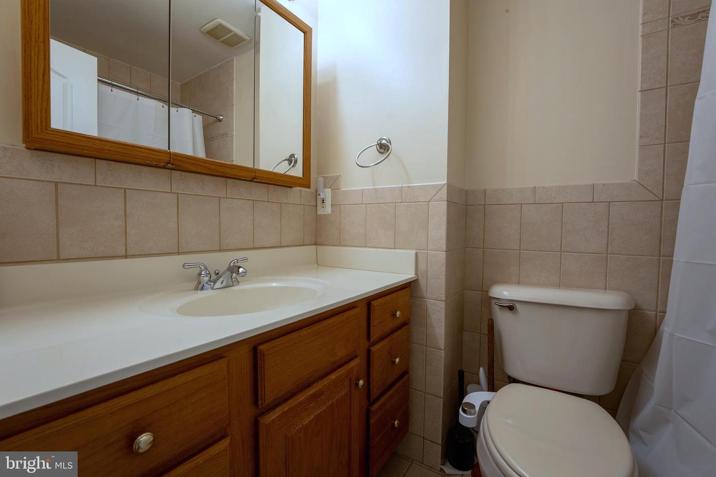 9712 Walley Ave Property Photo 23