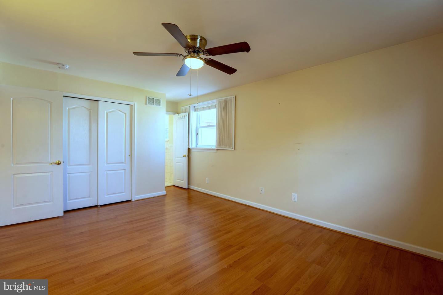 9712 Walley Ave Property Photo 32