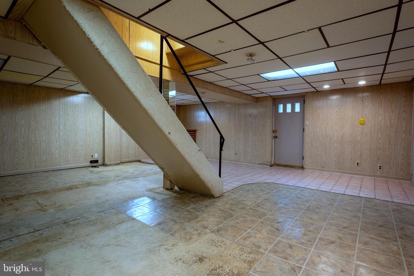 9712 Walley Ave Property Photo 37