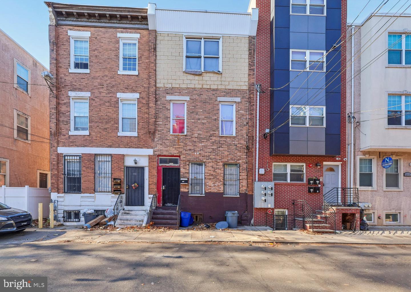 2212 N CAMAC ST Property Photo 1