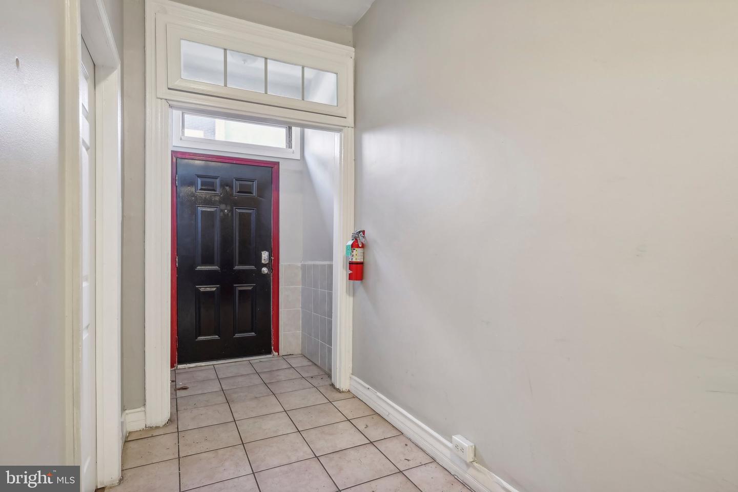 2212 N Camac St Property Photo 3