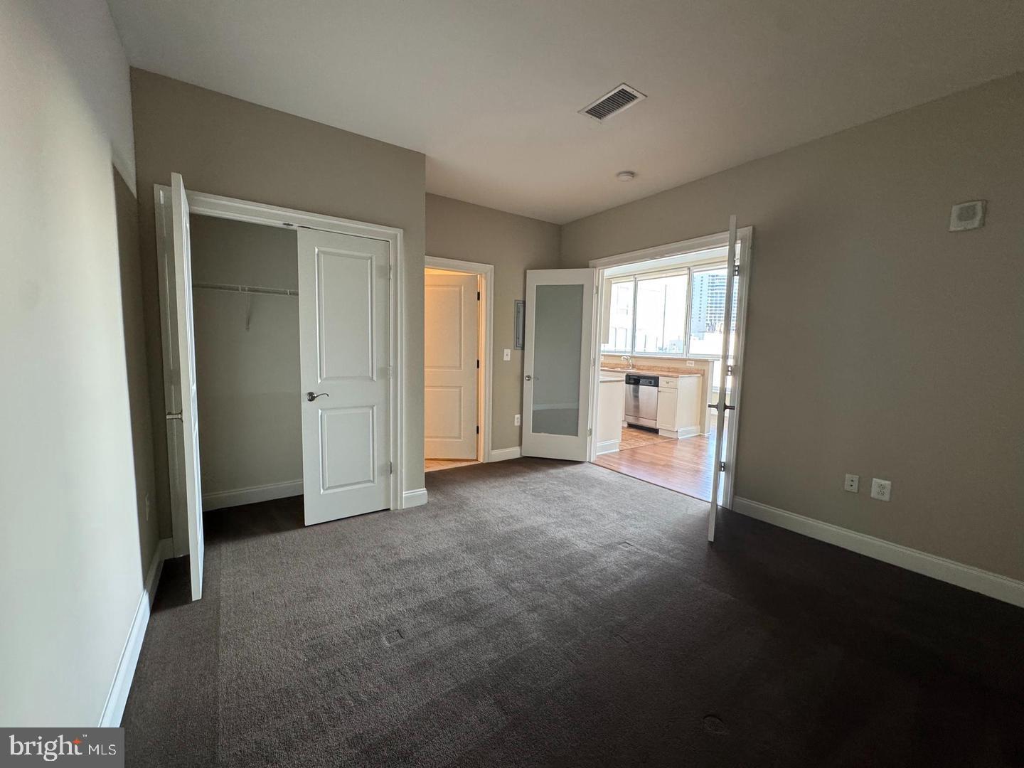 2040 Market #310 Property Photo 8