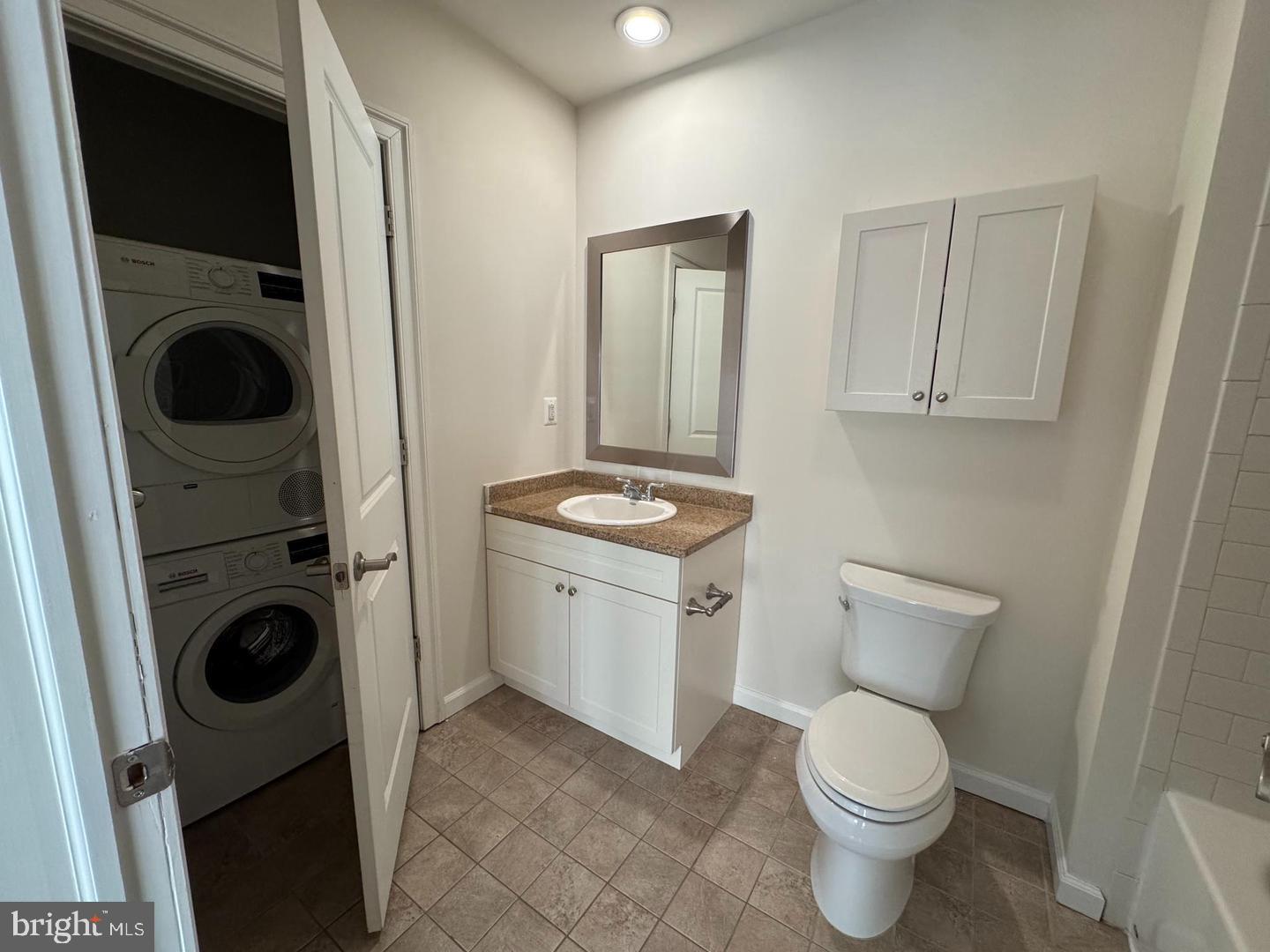 2040 Market #217 Property Photo 10