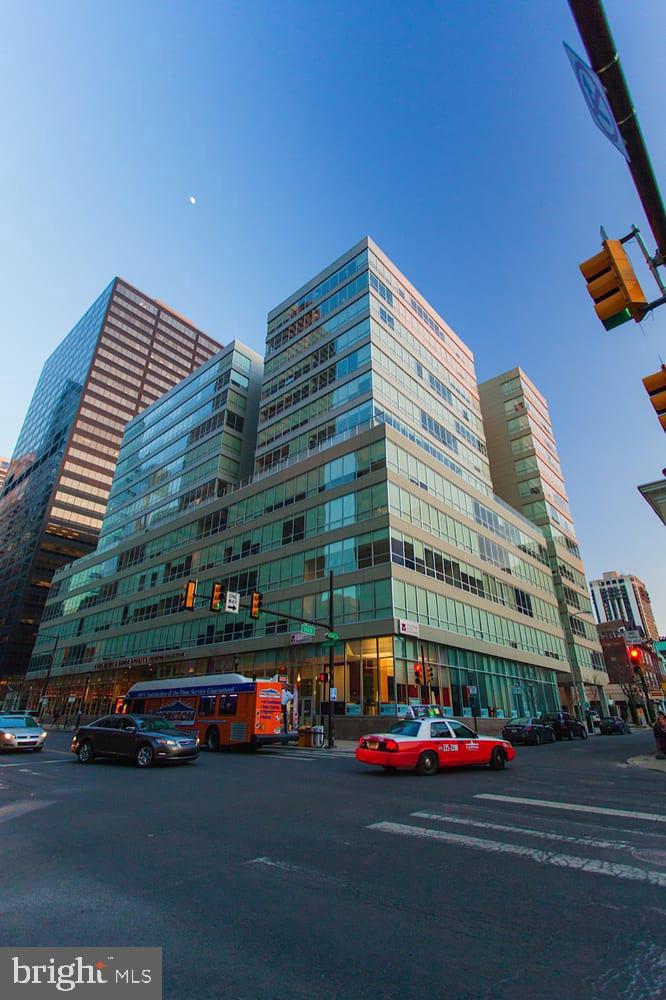 2040 Market St #414 Property Photo 12