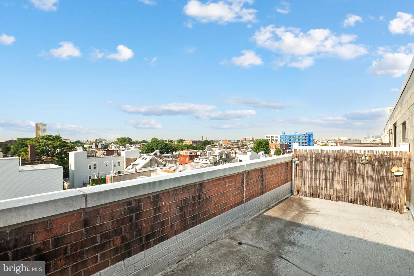 200-10 Lombard St #732 Property Photo 11