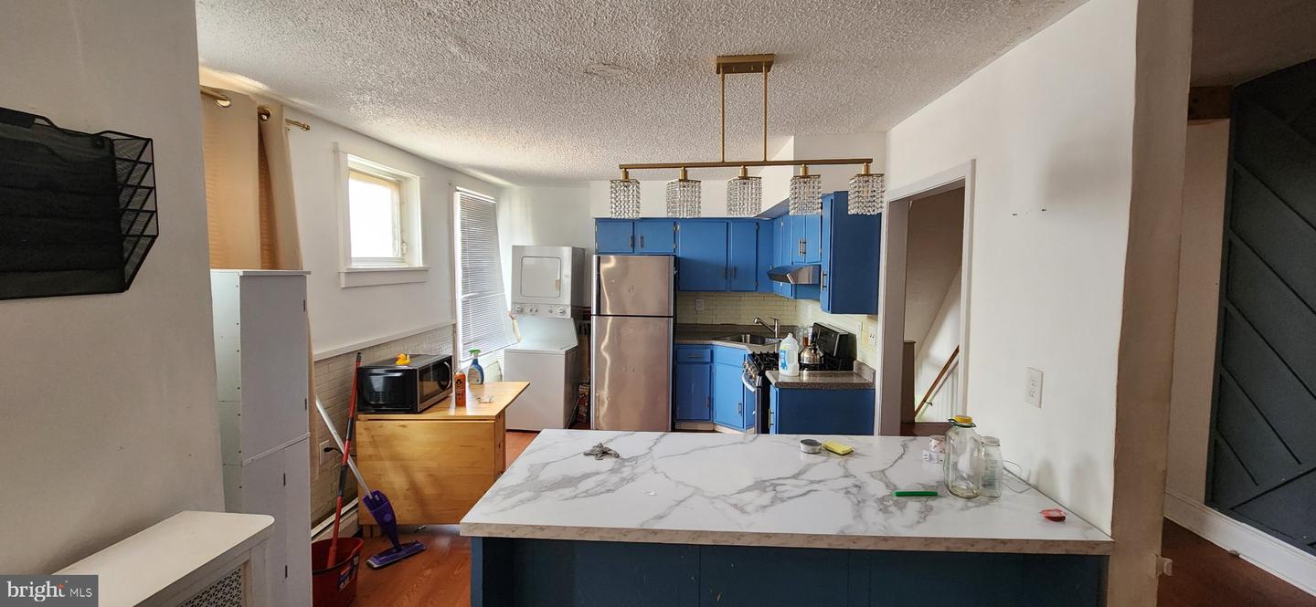 4404 Disston Property Photo 7