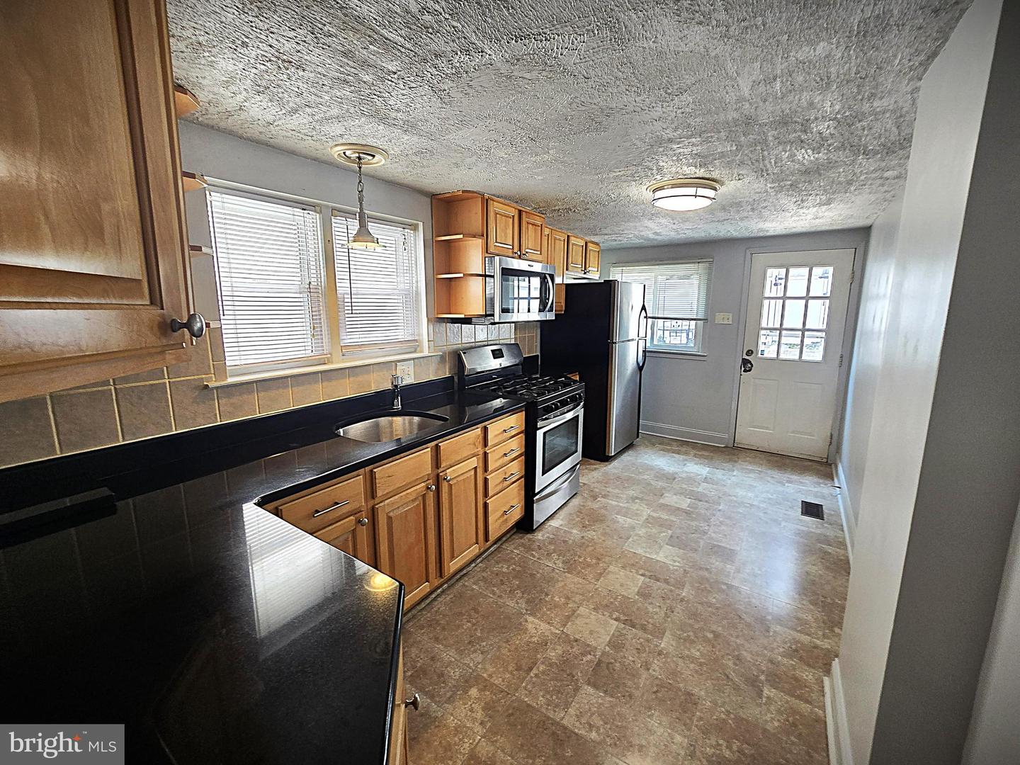 4420 Fleming St Property Photo 8