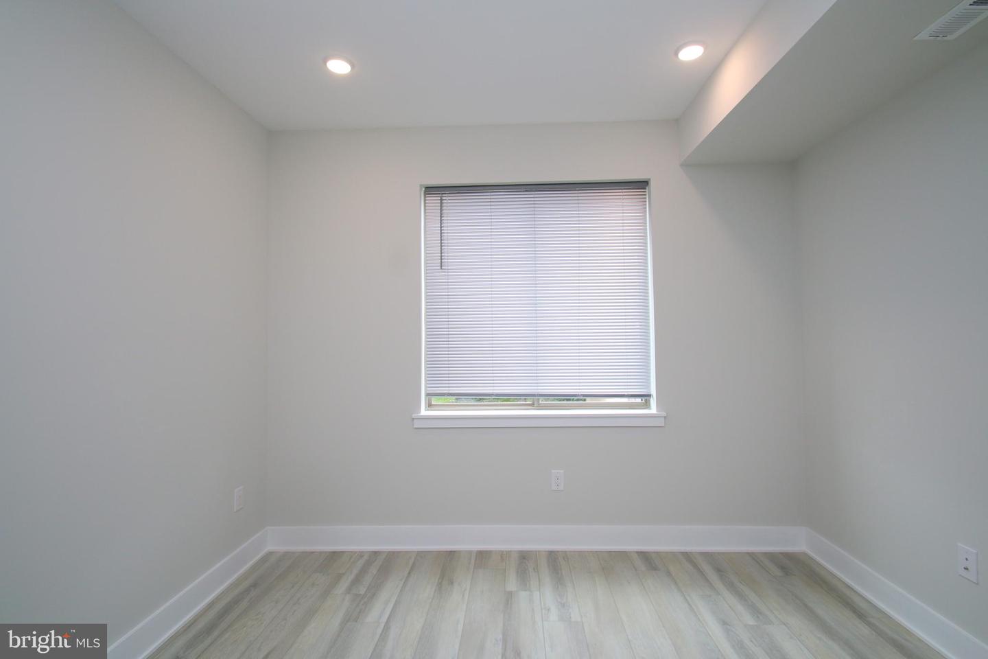 3718 Haverford Ave #2f Property Photo 7