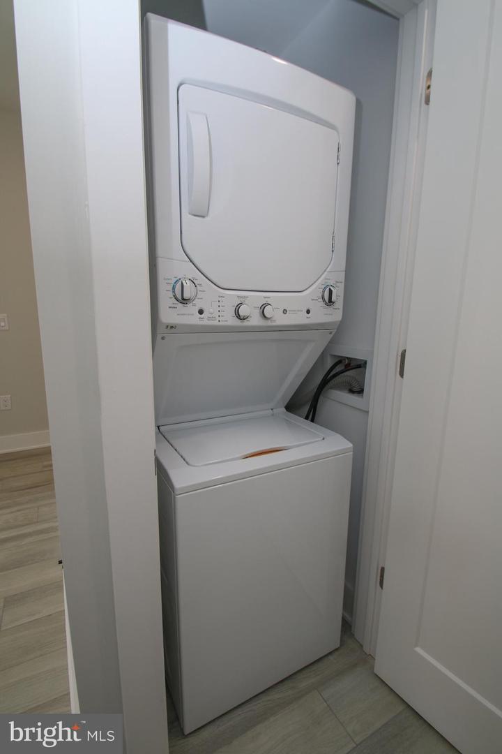 3718 Haverford Ave #2f Property Photo 12