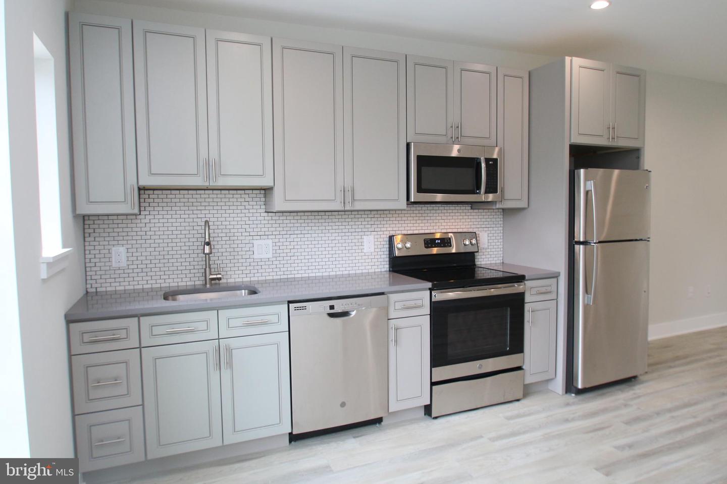 3718 Haverford Ave #3r Property Photo 6