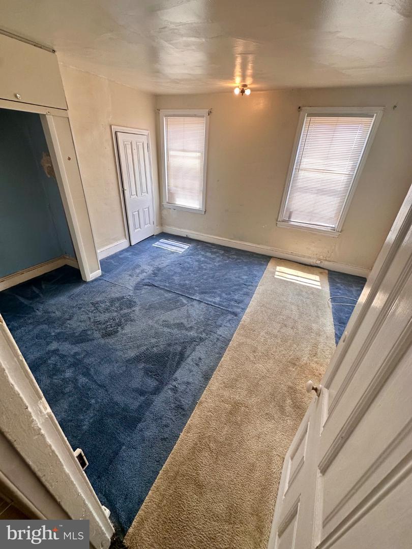6063 Callowhill Property Photo 4