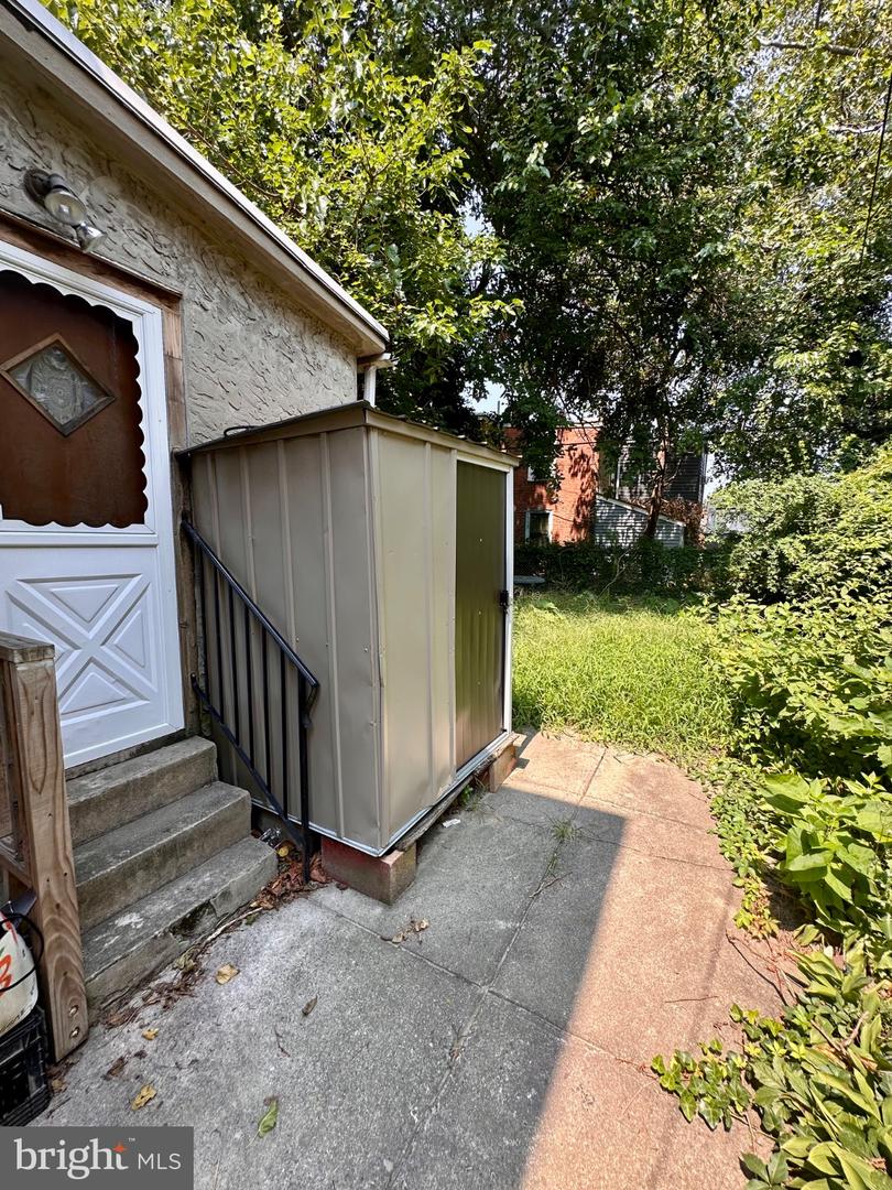 6063 Callowhill Property Photo 17