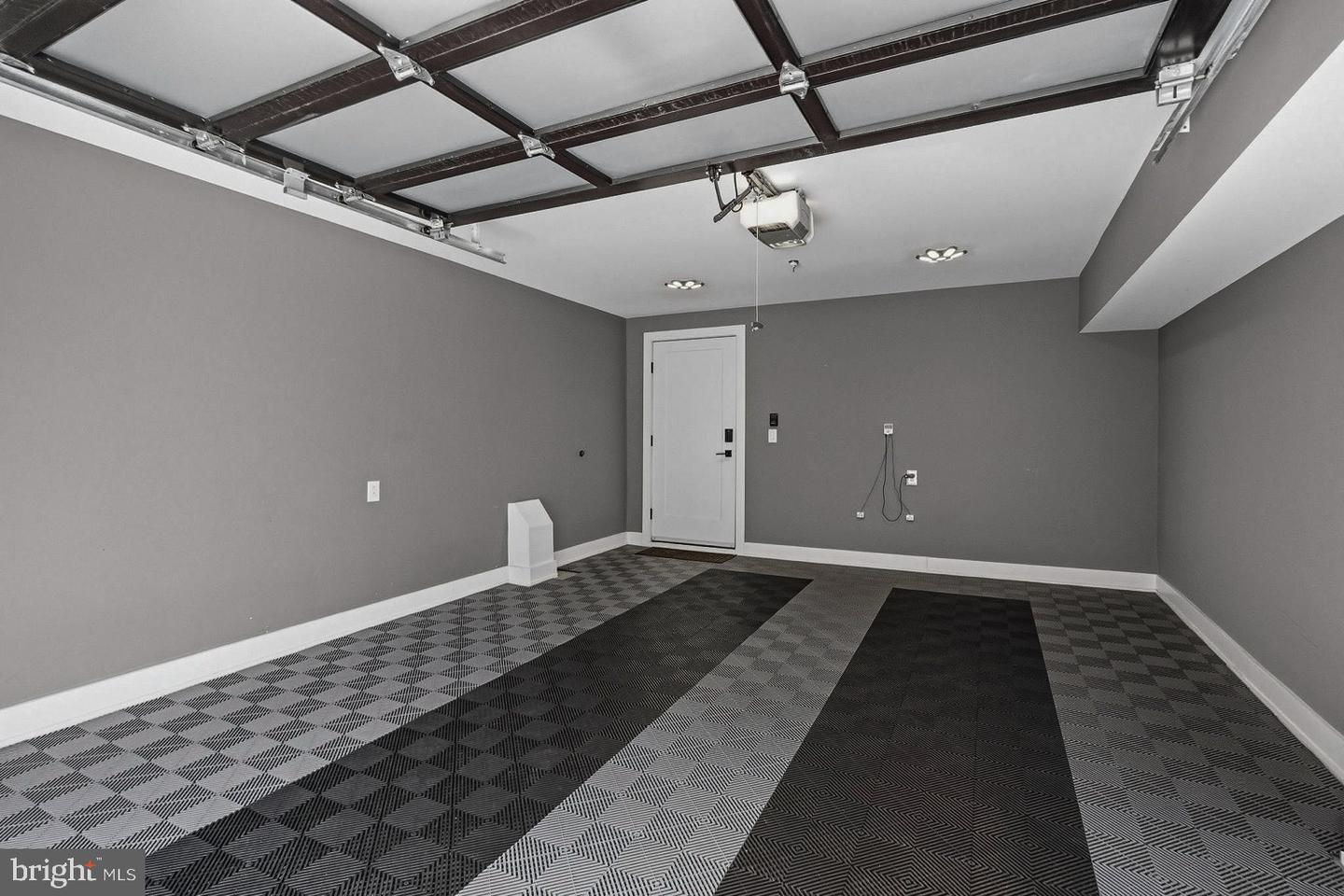 430 E Wildey St Property Photo 51