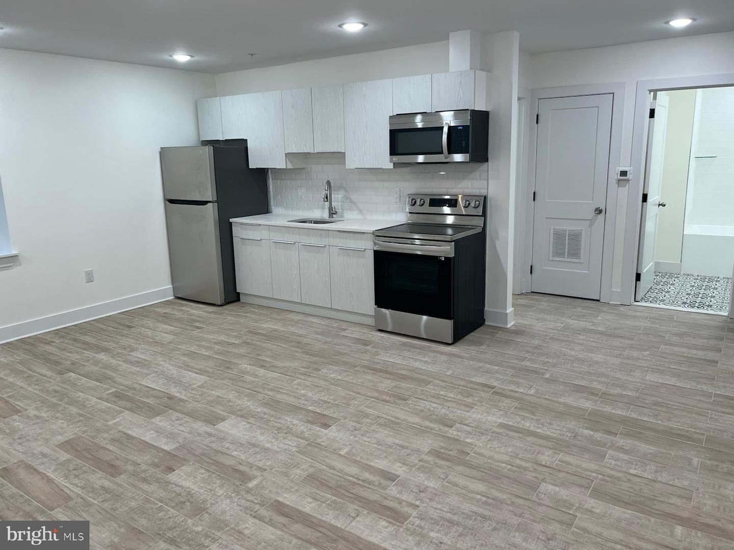 4146-48 Parkside Ave Property Photo 5