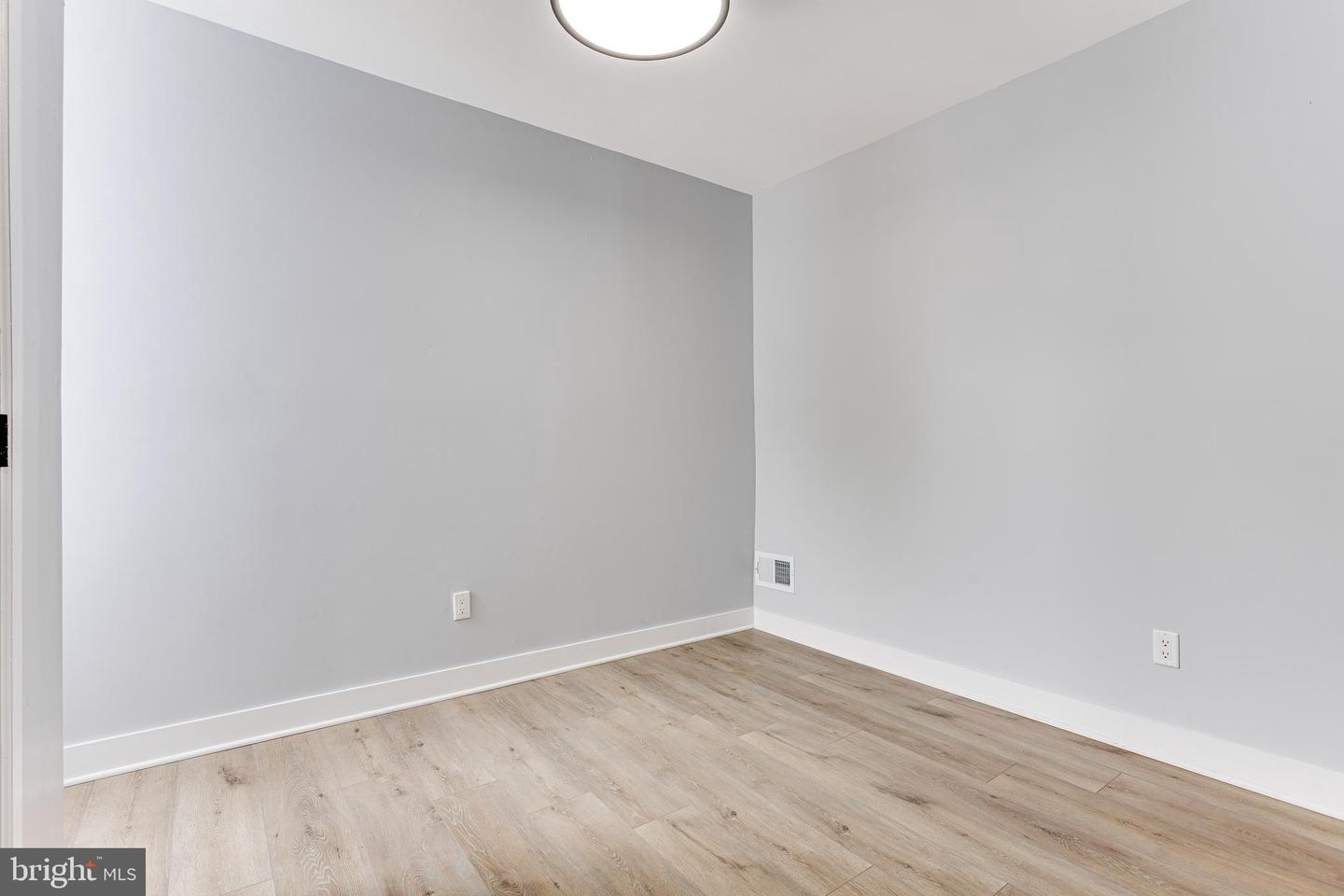 3309 N Gratz St Property Photo 26