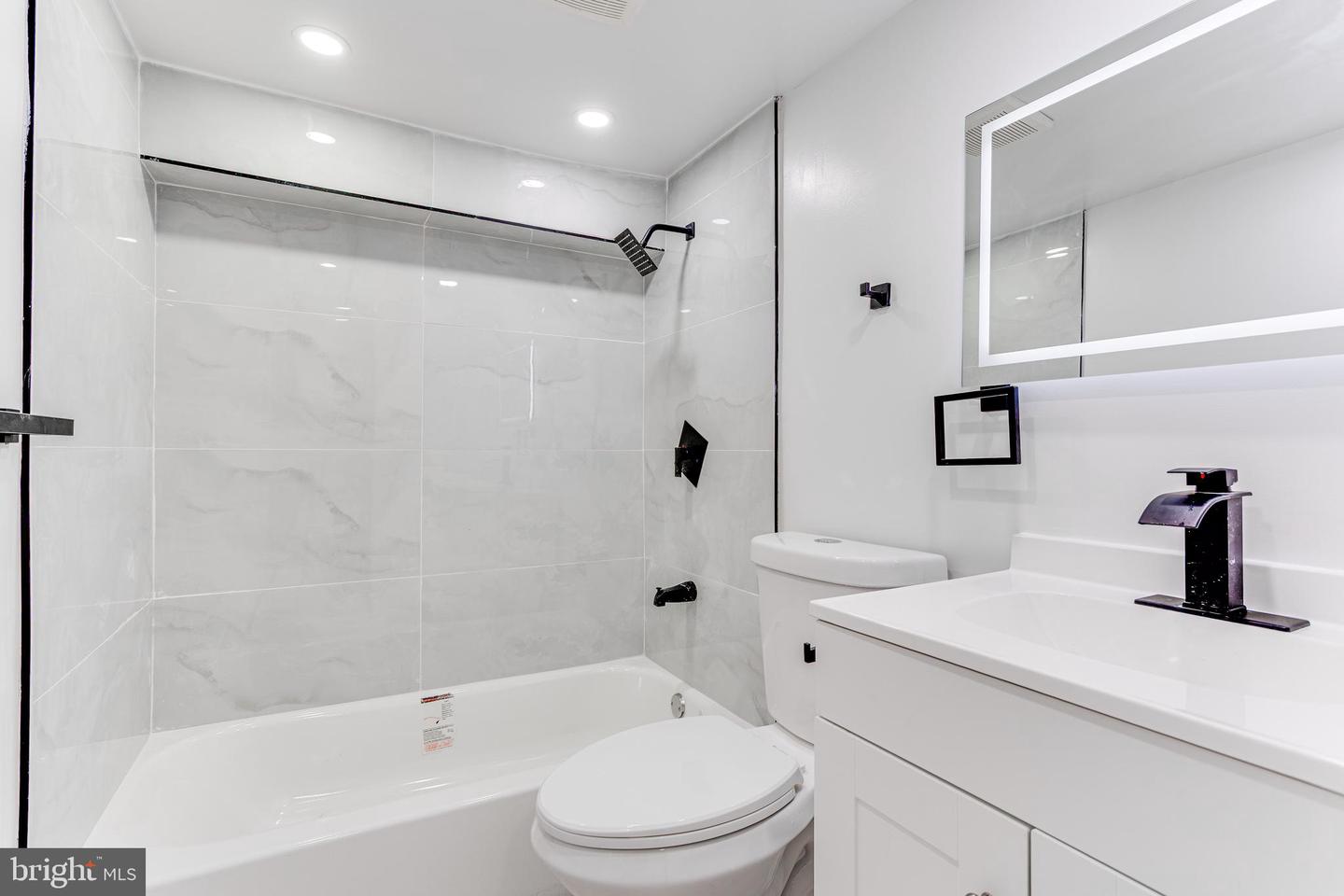 3309 N Gratz St Property Photo 37