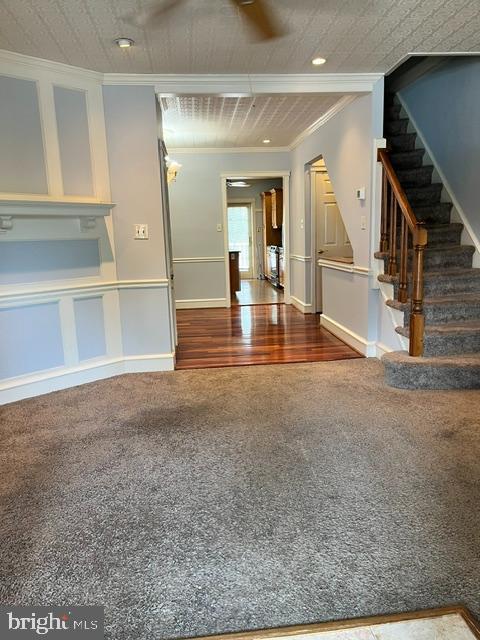638 Roxborough Ave Property Photo 5