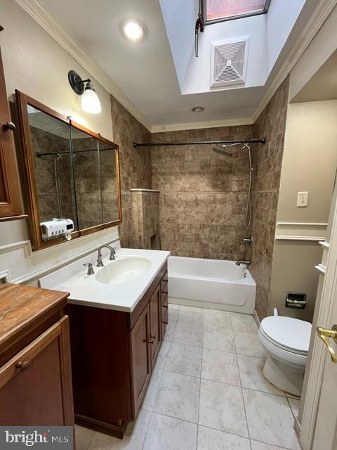 638 Roxborough Ave Property Photo 22