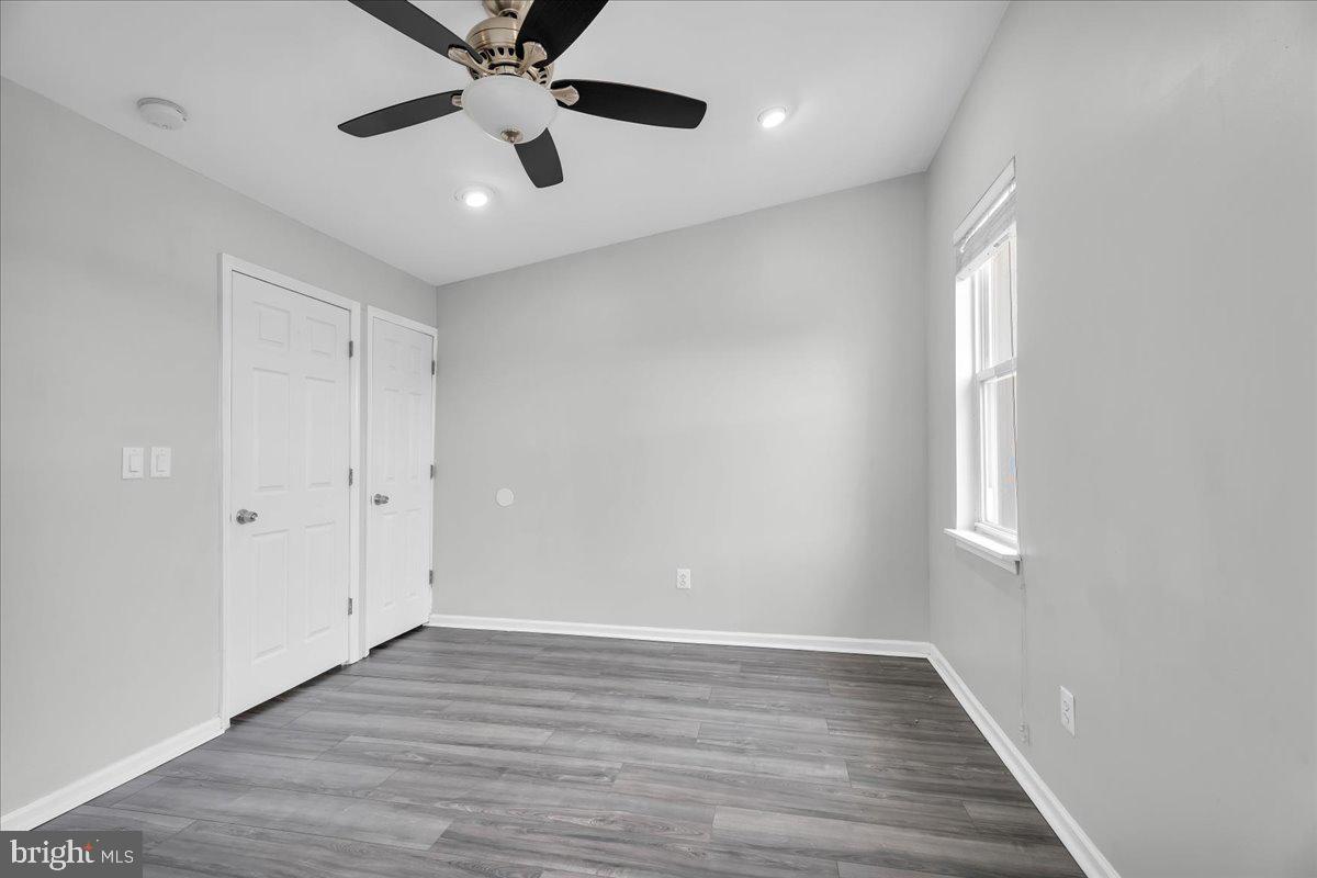 1328 S Mole St Property Photo 15