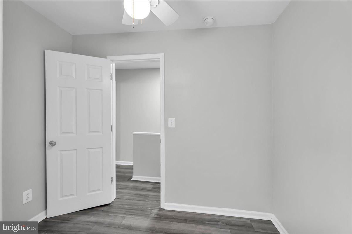 1328 S Mole St Property Photo 19