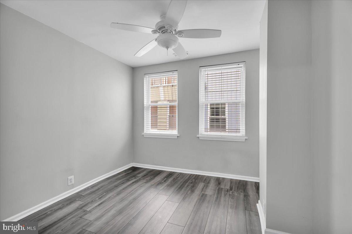 1328 S Mole St Property Photo 21