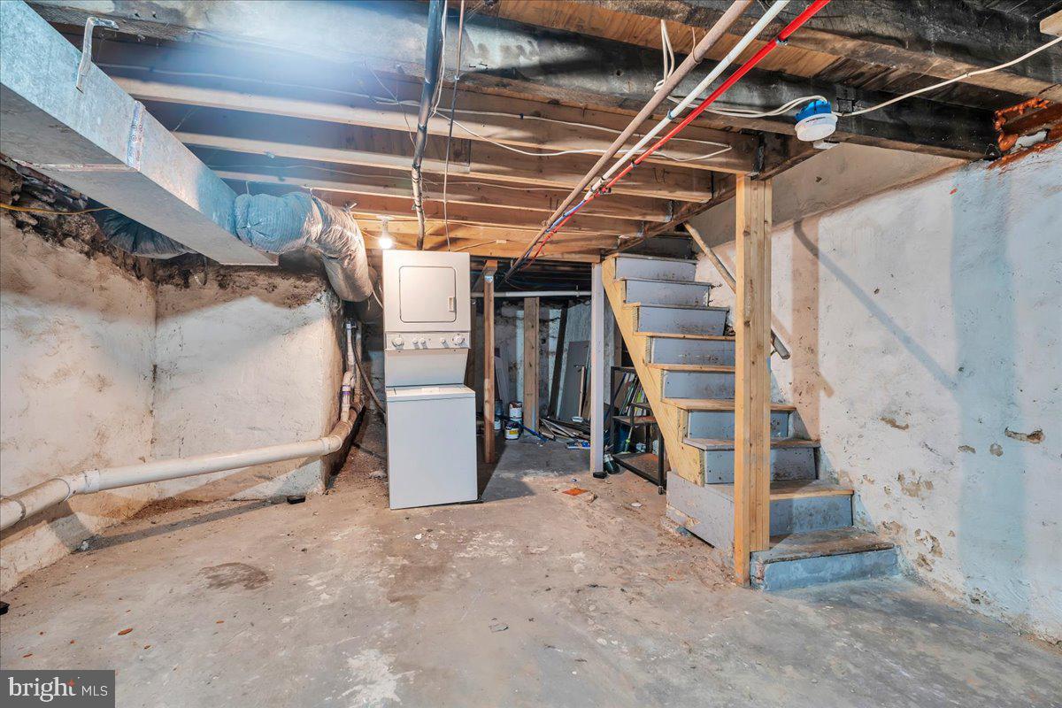 1328 S Mole St Property Photo 23