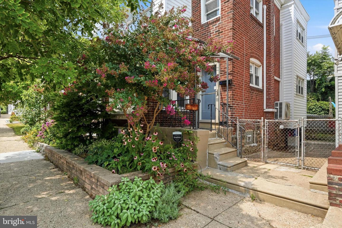 512 Gerhard St Property Photo 35