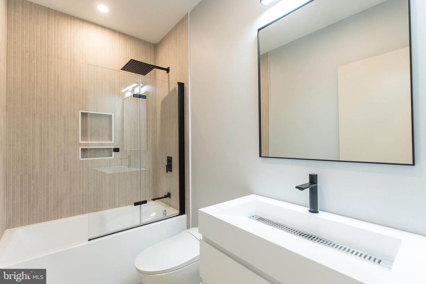 4513 Baker St Property Photo 44
