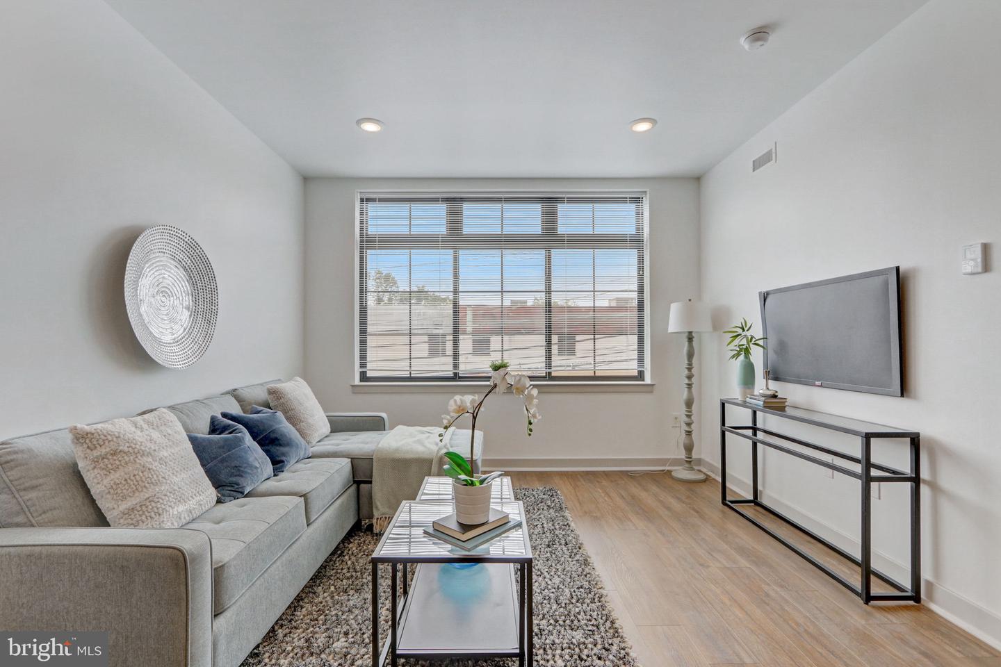 5001 UMBRIA ST #U409 Property Photo 1