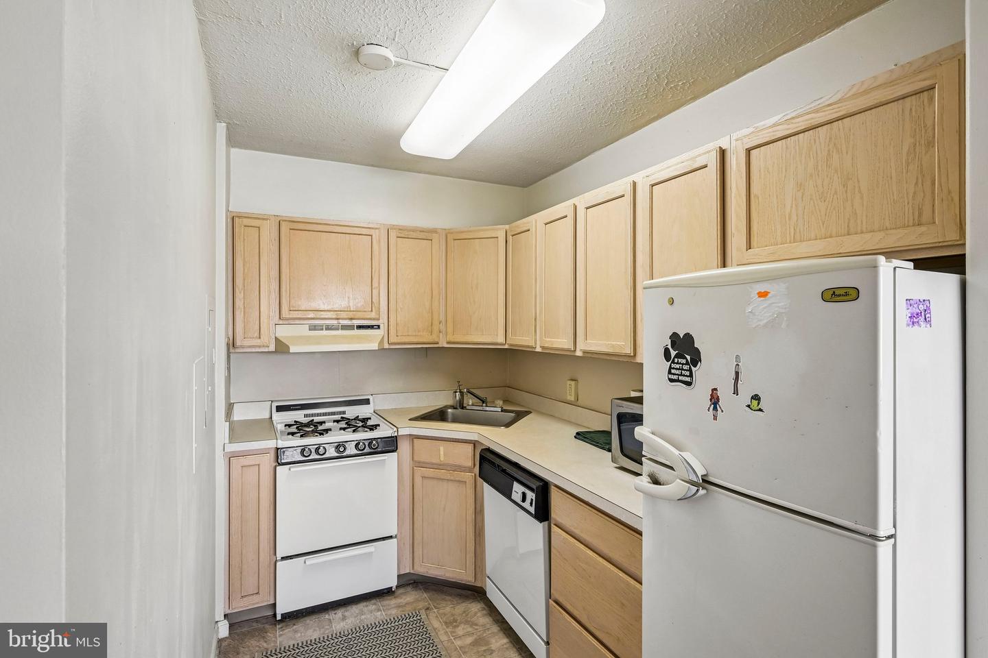 2101-17 Chestnut St #817 Property Photo 8